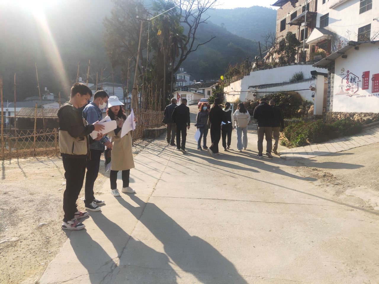 云南省国土资源厅国土空间规划局、玉溪市自然资源规划局到峨山县双江街道调研巡视_昆明土地公公科技有限公司